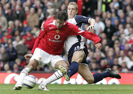 役金球獎擁 役金球獎擁