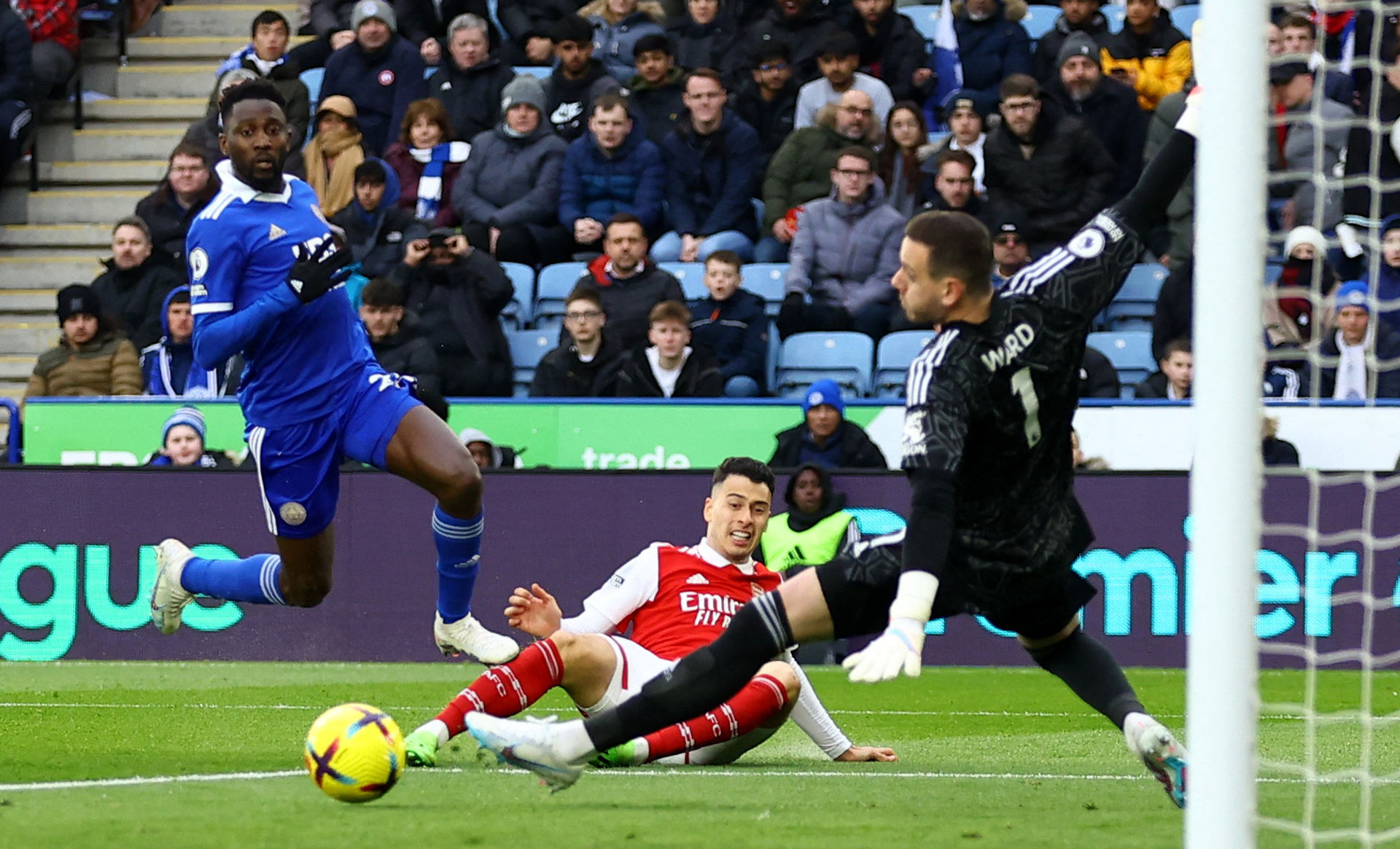 城在坚韧不 城在坚韧不